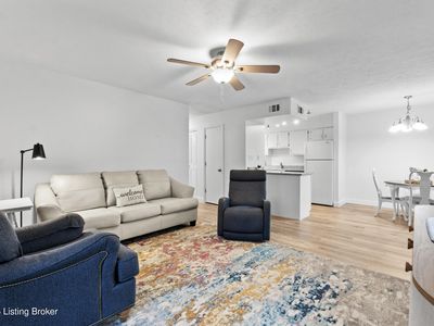 9806 Whipps Mill Rd Unit 1, Louisville, KY, 40223