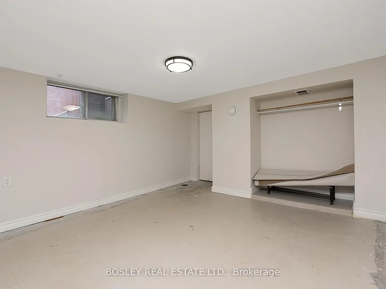 16 Hallam St #BASEMENT — Photo 17