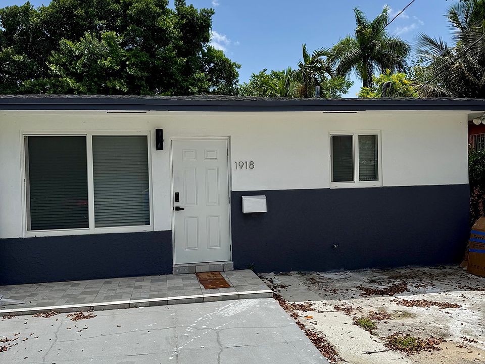 1st image of 1918 NW 17th St