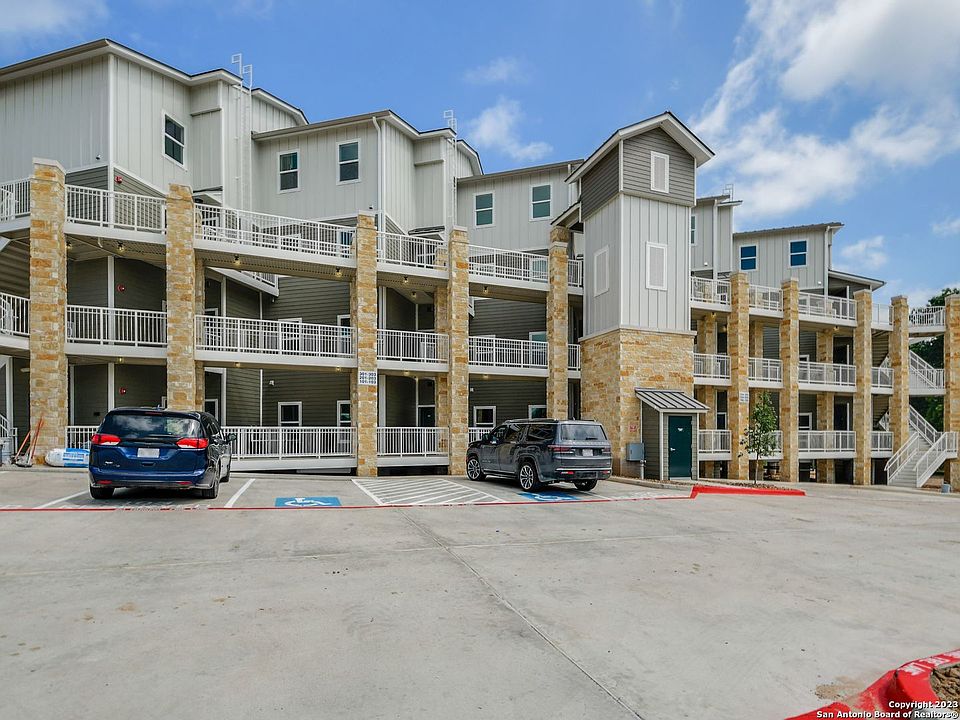 1st image of 1228 ERVENDBERG AVE #303