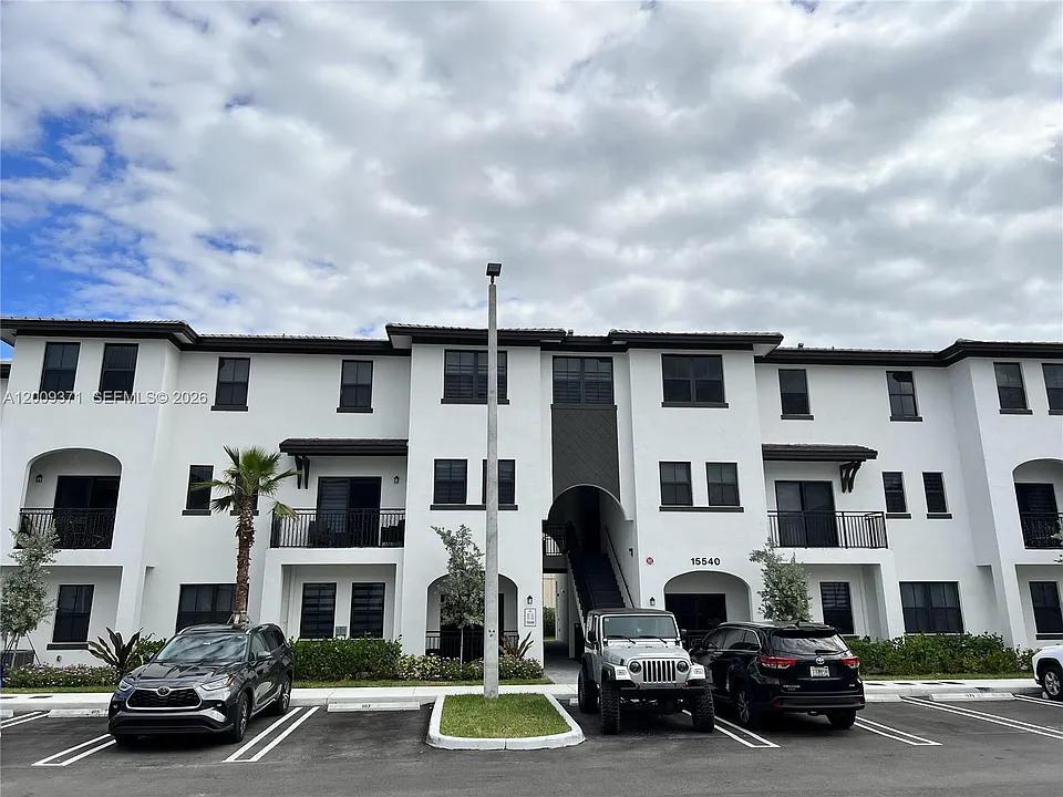 15540 SW 136th St #206