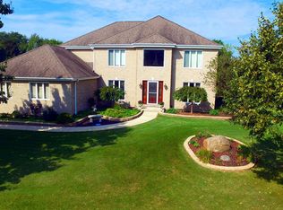 4N714 Turnmill Ln, West Chicago, IL