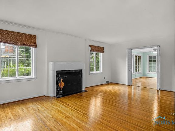 4th image of 3328 Grimsby Pl