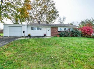72 Indian Park Rd, Levittown, PA 19057