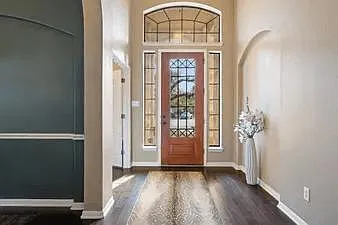 4 bed, 3124 sqft, $875 — Photo 2