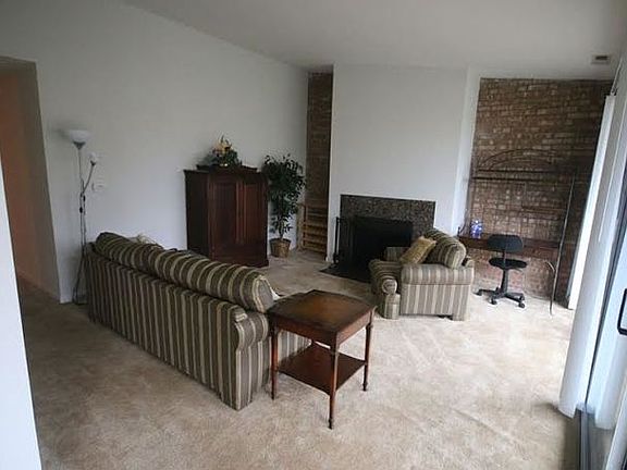 5th image of 1607 Fairway Dr APT 3A