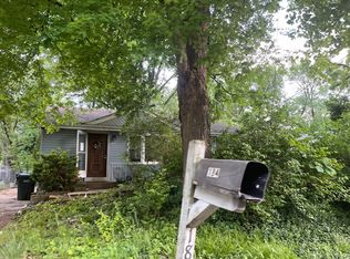 184 Bascom Dr, Saint Louis, MO 63135