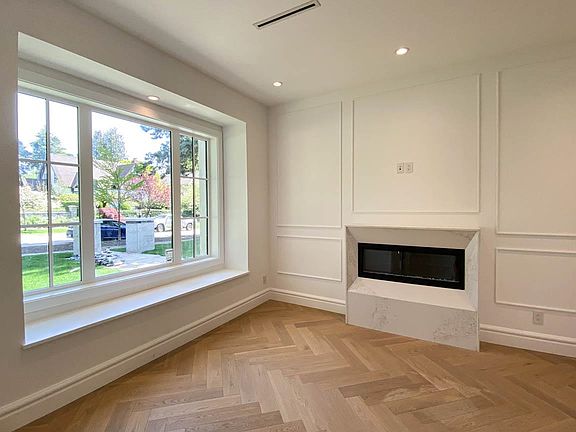 4th image of 1368 W 43rd Ave