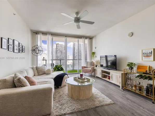 1111 SW 1st Ave APT 3723, Miami, FL 33130