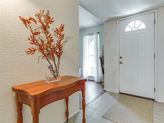 5th image of 9109 Millwood Dr