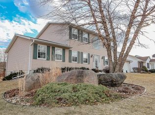 2600 Highland Cir, Marion, IA 52302