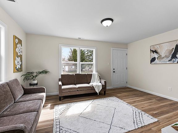 5th image of 3227 Rodgers Ave