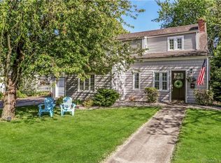 11 Fenway St N, Milford, CT 06460