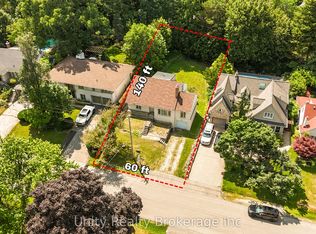 51 Lambeth Rd, Toronto, ON M9A 2Y8