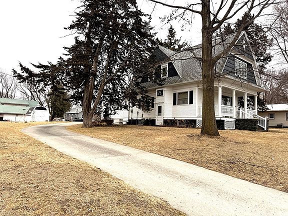 2nd image of 206 N 1st Ave
