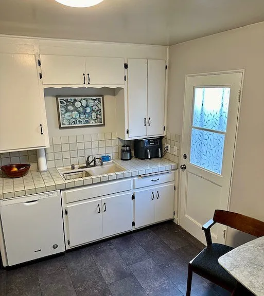 3711 Jewell St — Photo 11
