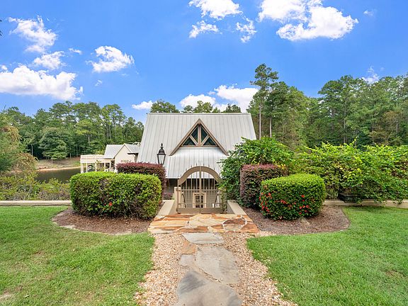 5th image of 23 Pebble Cir