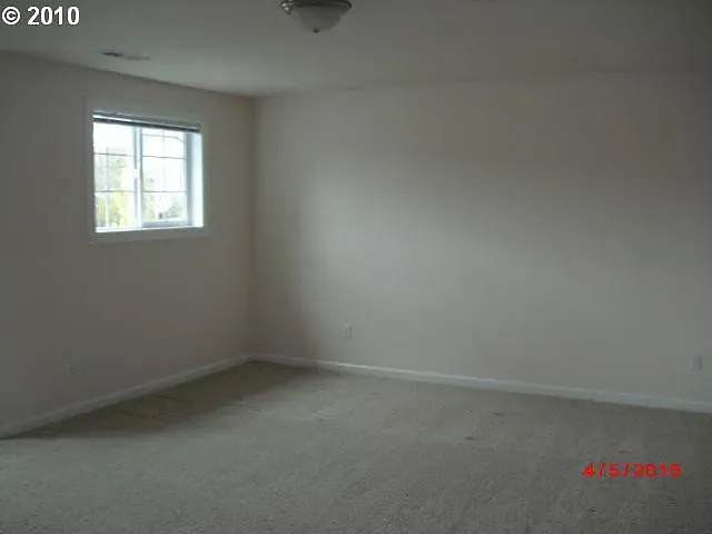 9584 SE Parkwood Way — Photo 11