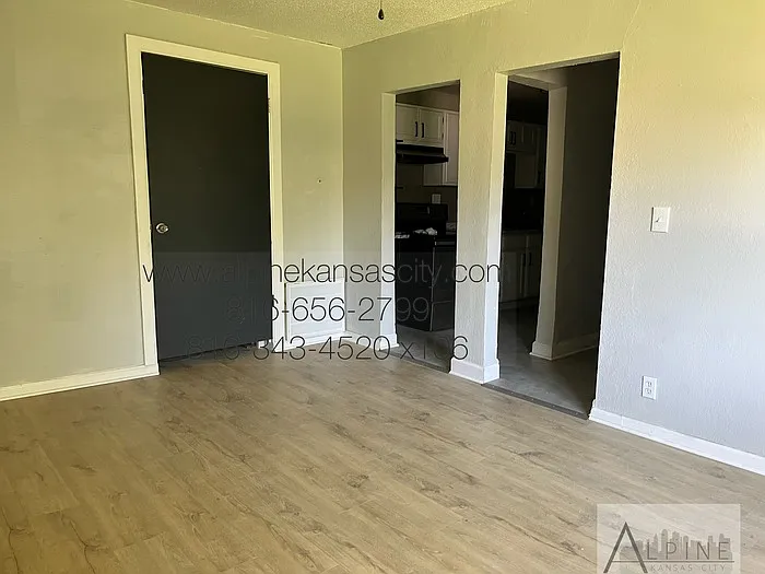 2 bed, 1.0 bath, 800 sqft, $850 — Photo 4