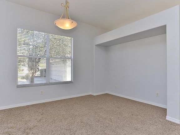 5th image of 4424 Highcroft Dr