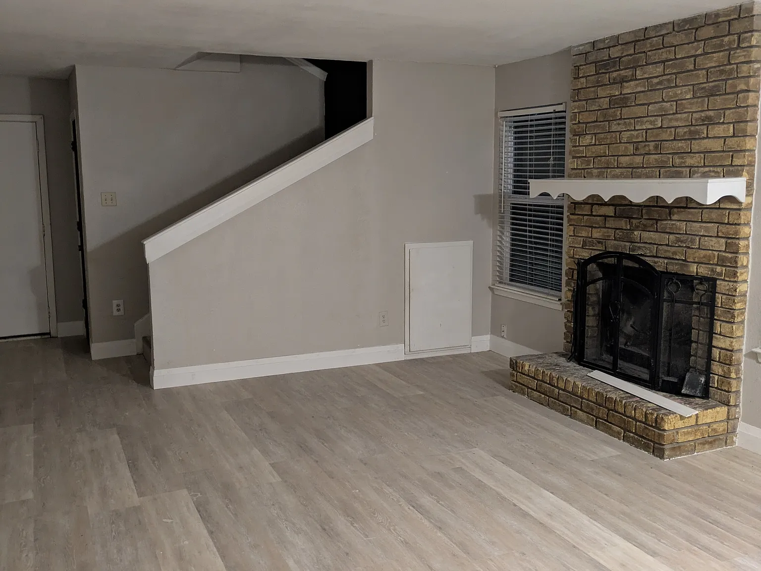 3 bed, 1300 sqft, $1,700 — Photo 4