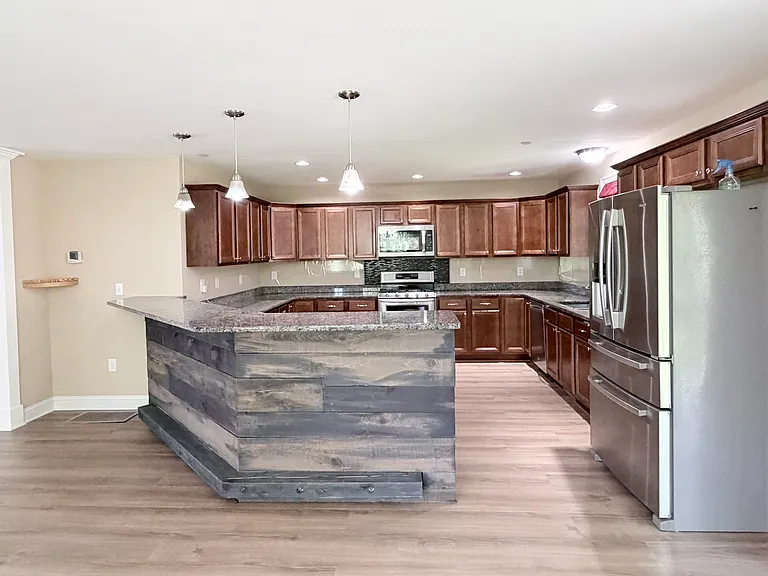 19 Clearview Cir #B — Photo 16