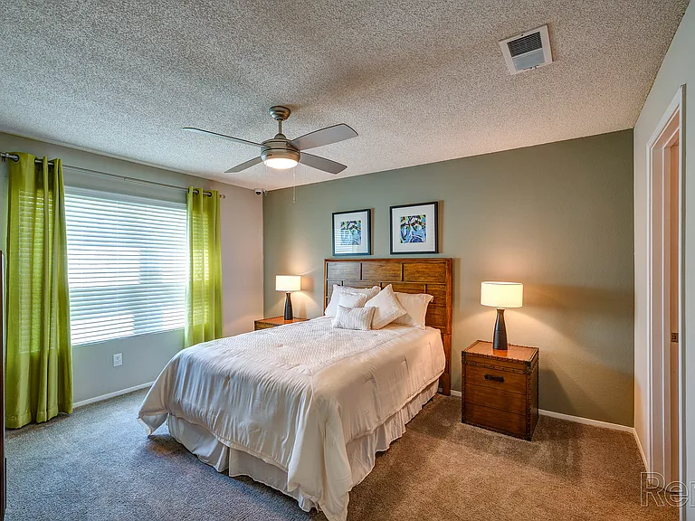 Crestview at Oakleigh Apartments — Photo 14