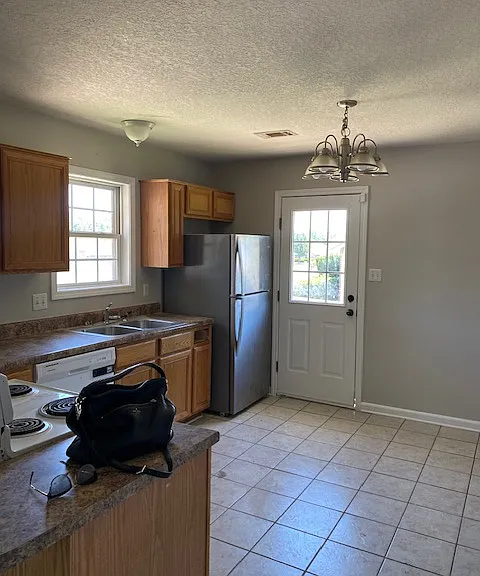 4601 Ocean Dr — Photo 2