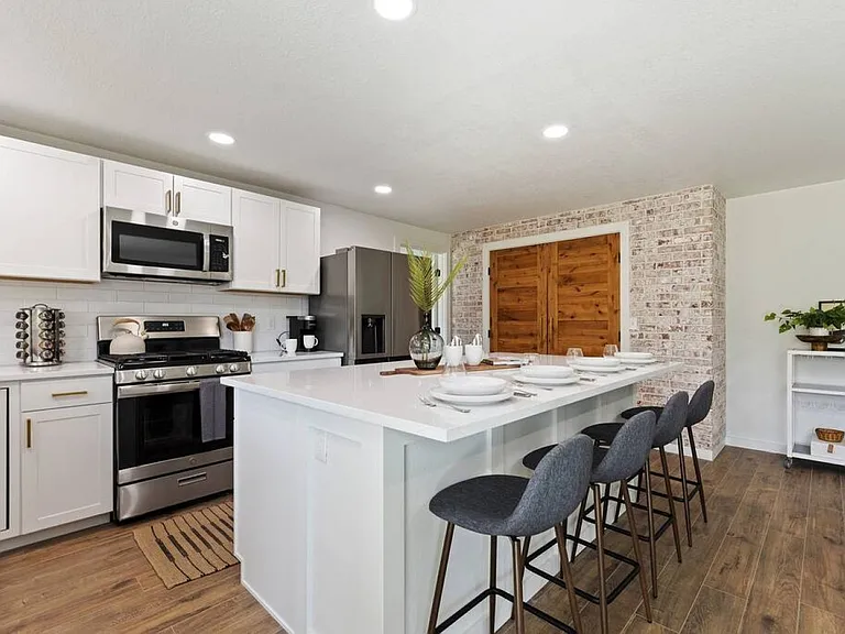 4795 S Maverick Way — Photo 6