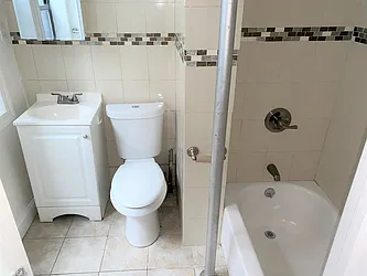 Rented by United Group