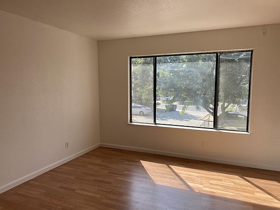 5th image of 1513 Lynne Renee Ct #3
