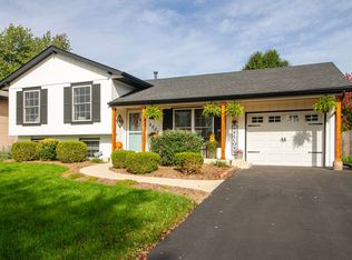 8208 W Norwood Dr, Frankfort, IL 60423