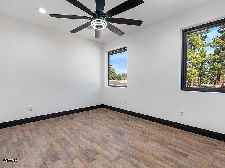 2701 W Villa Loop — Photo 8