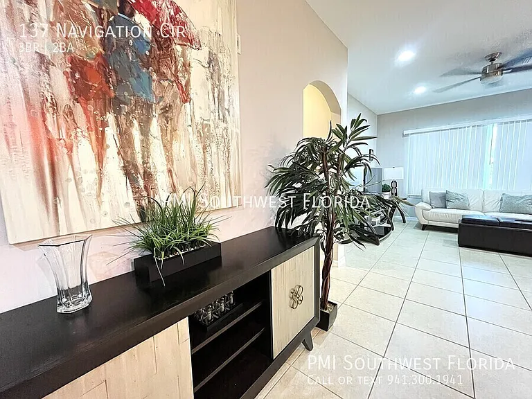 137 Navigation Cir — Photo 2