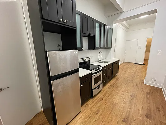 Rented by Compass | media 11