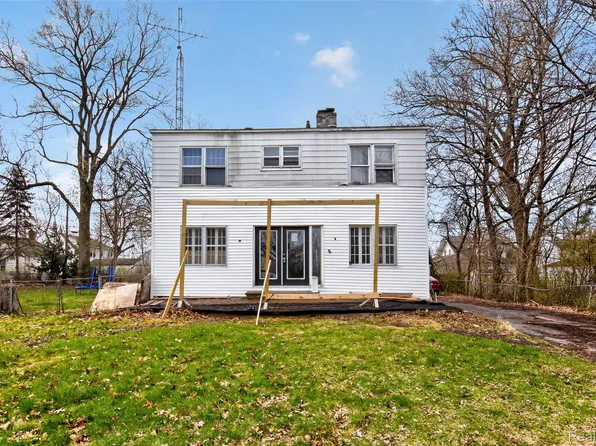 454 E Atherton Rd, Flint, MI 48507