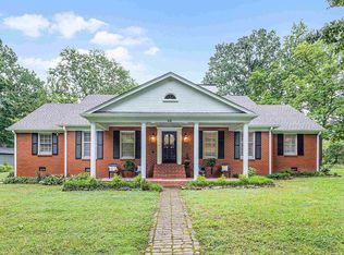 68 Countrywood Dr, Jackson, TN 38305