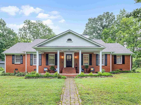 68 Countrywood Dr, Jackson, TN 38305