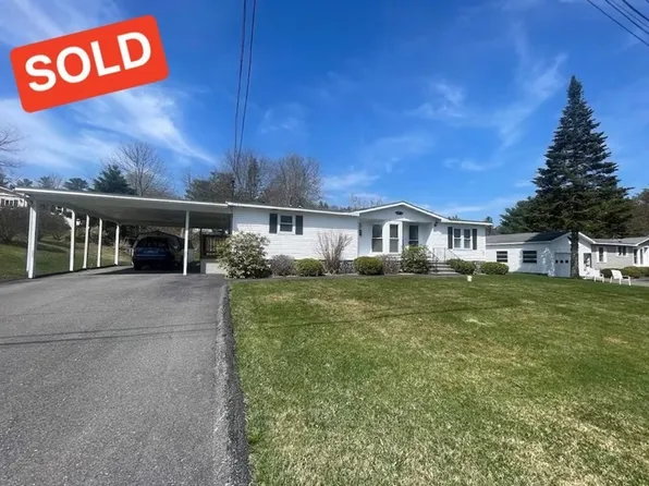 82 Rosewood Dr, Gardner, MA 01440