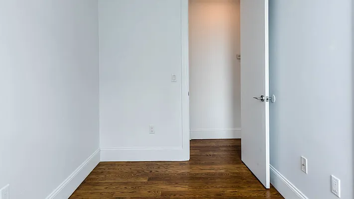 Rented by Nooklyn NYC LLC | media 10