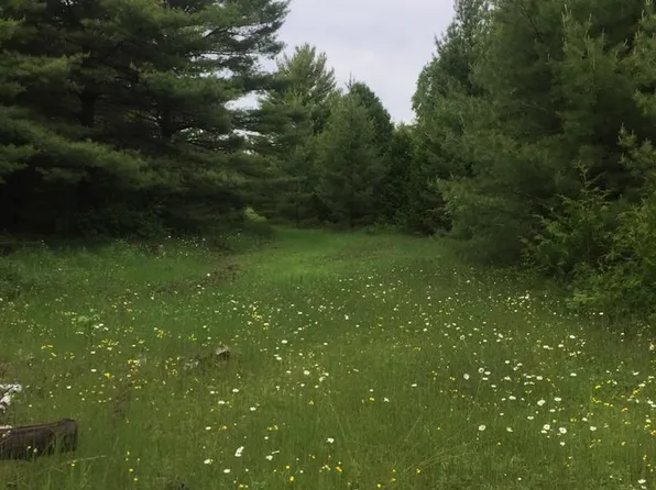8352 Gardner Ct, Baileys Harbor, WI 54202