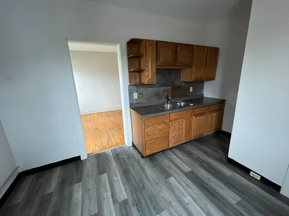 Mulberry St 610, 610 Mulberry St #4, Rockford, IL 61103