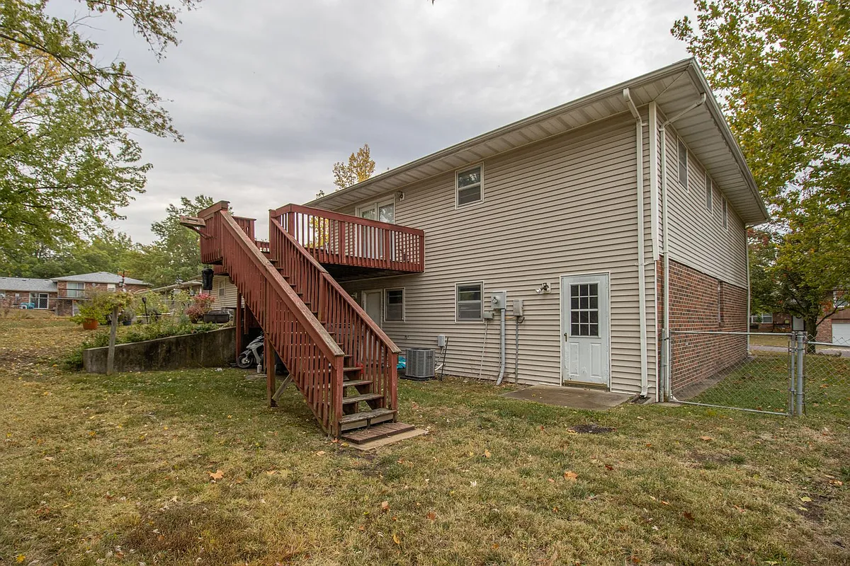 Building Photo - 613-615 Pear Tree Cir