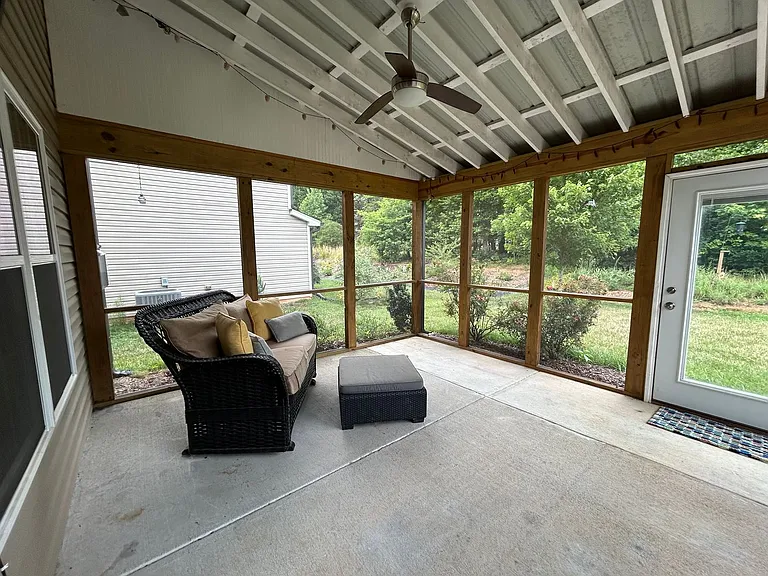 1464 Land Grove Dr — Photo 20