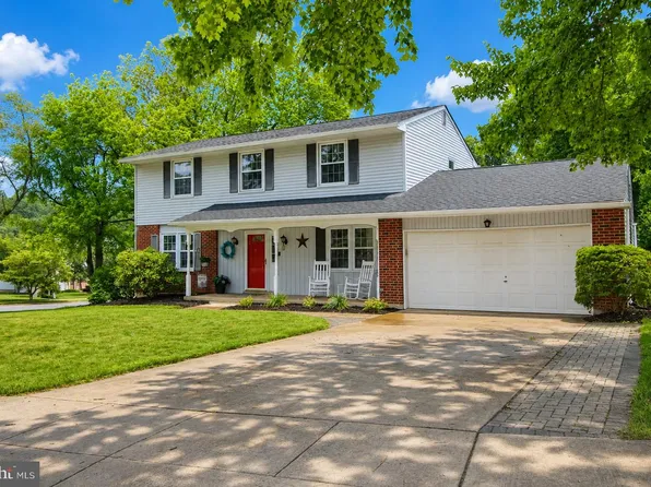 1 Graybridge Dr, Wilmington, DE 19810