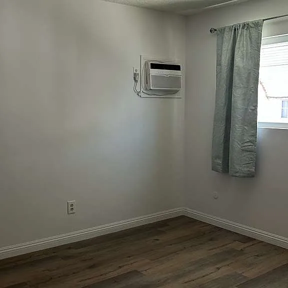 5809 1/2 Encinita Ave — Photo 2