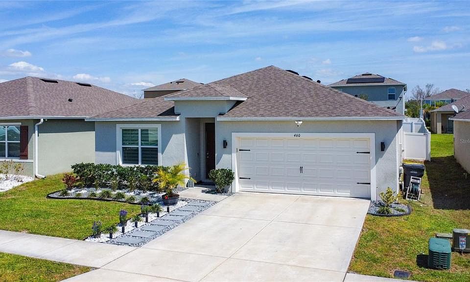1st image of 460 Lily Ln
