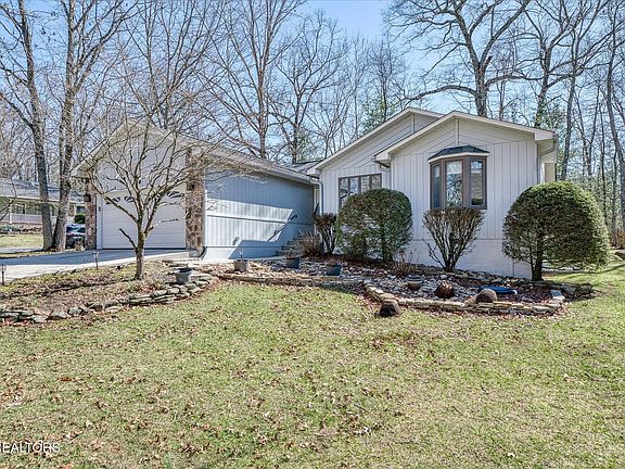 2nd image of 157 Anglewood Dr