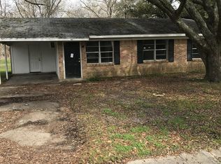 61 Charmingdale Dr N, Monroe, LA 71202