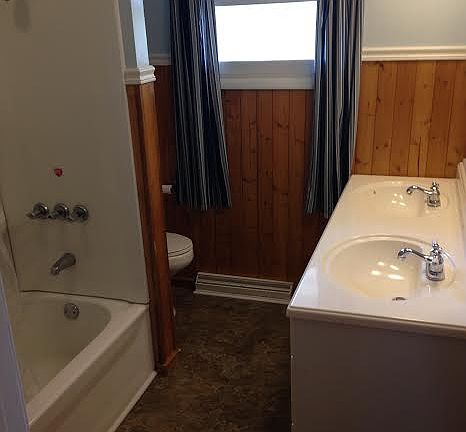 3rd image of 1808 Suzanne Dr
